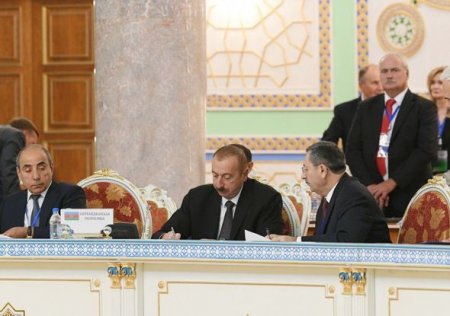 İlham Əliyev MDB Dövlət Başçıları Şurasında