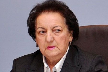 Elmira Süleymanova xaricə getdi - səhhətindəki problemə görə...