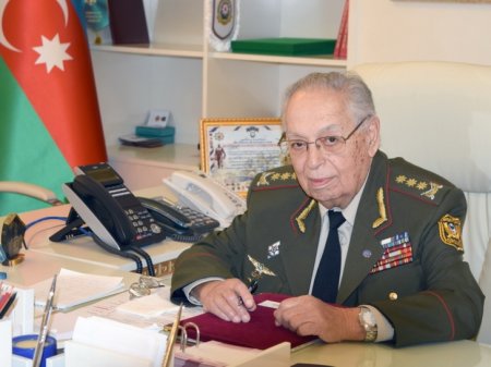 General-polkovnik Tofiq Ağahüseynov 245 müharibə veteranına yardımların verilməsinə dair tapşırıq verdi.