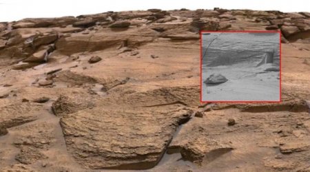 Marsda görülən sirli qapı: "Başqa dünyaya açılır" - İnanılmaz iddia