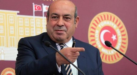 Türkiyədə deputat irqçi açıqlamasına görə siyasətdən getdi