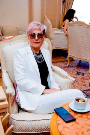 Lyubov Qutorova Poyrazin rehberliyi ile Baku Fashion Club-un növbeti toplantisi keçirildi.