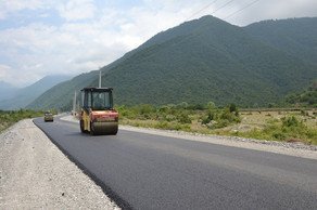 Prezident Şəmkirdə yol tikintisinə 4,8 milyon manat ayırıb