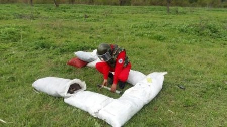 Zaqatalada dolu raketi tapıldı