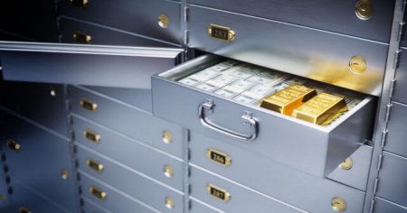 Konstitusiya Məhkəməsinin qərarı – əmanətçilərin banklara inamı qalmayıb