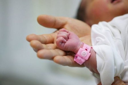Dünyada hər 16 saniyədə bir uşaq ölü doğulur - STATİSTİKA