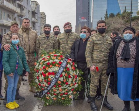 Vətən Müharibəsi Əlillərinə Kömək” İctimai Birliyinin idarə heyətinin üzvləri “Ana Harayı” kompleksini ziyarət etdilər
