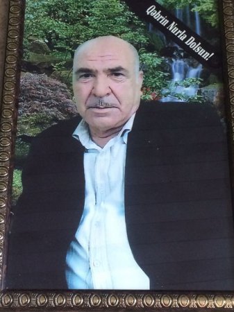 Ayrılıq ... Həsrət...  Bir zamanlar ayrılıq  və həsrət haqqında sadəcə cümlədə oxuyardım, qələmlə yazardım...