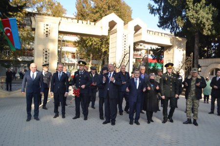 Zəfər Günündə ümumilikdə Şəhidlər Xiyabanında uyuyan 362 nəfər şəhidimizin sayı qədər ağac əkildi.