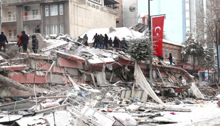 Türkiyəyə yardım göndərən Azərbaycan şirkətləri – SİYAHI