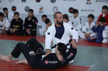 “Seçilmişi seçməyə ehtiyac yoxdur!” devizi altında ümumrespublika seminarı keçirilmişdir