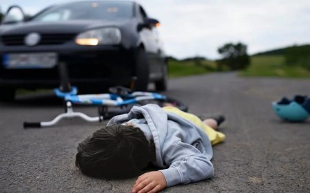 Ağdaşda 5 yaşlı uşağı avtomobil vuraraq öldürüb