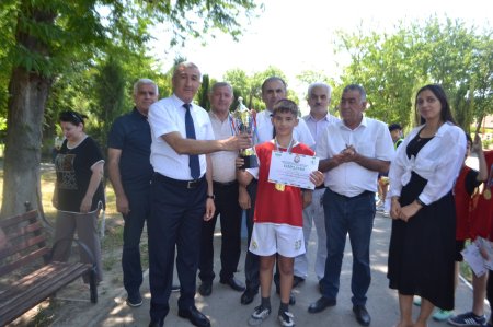 Mingəçevirdə 15 iyun Milli Qurtuluş gününə həsr olunmuş məhəllələr arası mini futbol turniri keçirilib