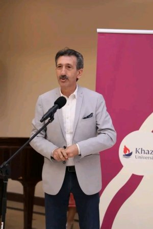 “Ömür yolu yol deyil ki ...”