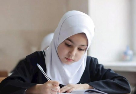 Bəzi xəbər portallarında hicabla bağlı yayılan məlumatlar ciddi suallar doğurur