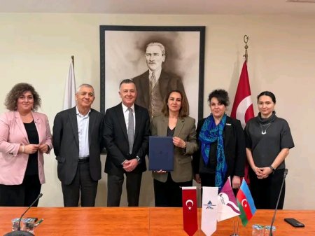 Xəzər Universitetinin nümayəndə heyətinin Yeditepe Universitetinə səfəri