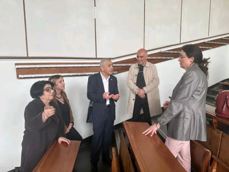 Prof.Akad. Hamlet İsaxanlı beynəlxalq elmi konfransda