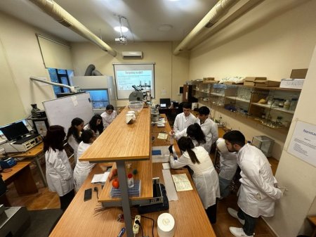 “Kimya Müəllimliyi üzrə İntensiv Yay Məktəbi” müxtəlif universitetlərin kimya tələbələrini bir araya gətirir