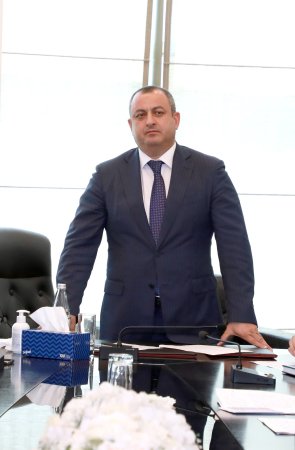 Adil Əliyevdən sərt mesaj: "Bar verməyən ağaca daş atan olmur"